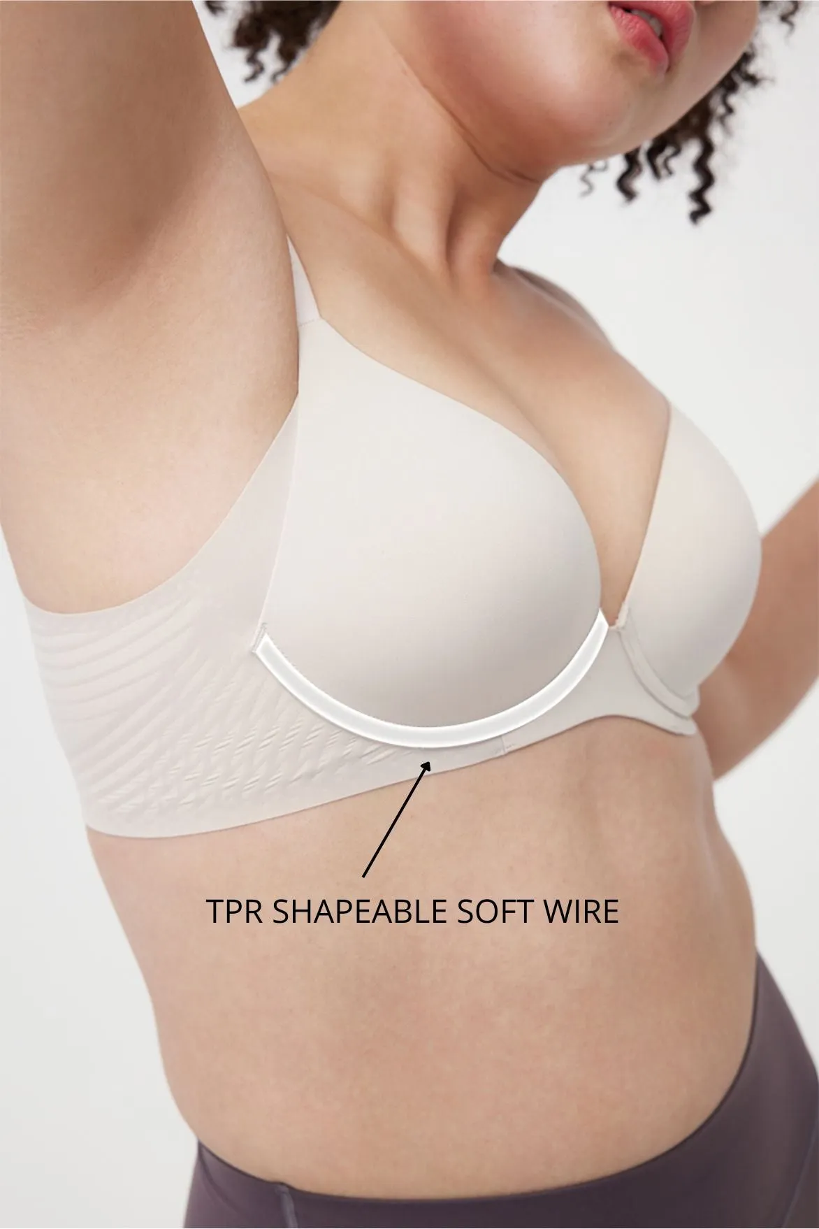 Winged Support Curve Bra