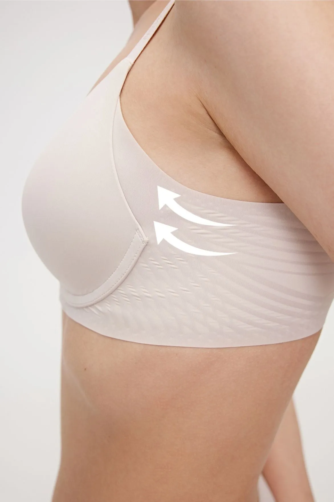 Winged Support Curve Bra